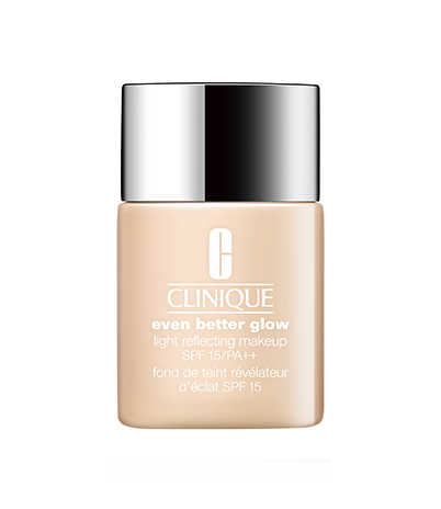 Even Better Glow⢠Light Reflecting Makeup Broad Spectrum SPF 15