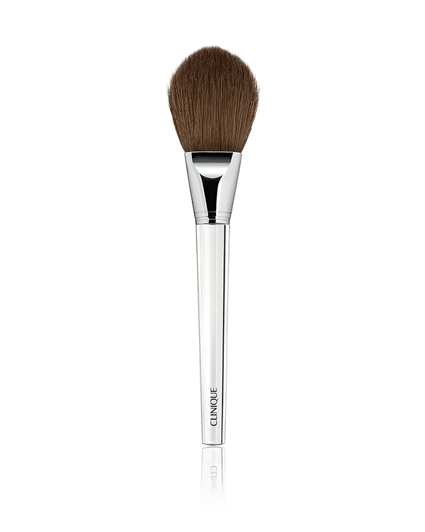 Powder Foundation Brush, パウダー タイプのファンデーションをスムーズに均一に付けられるパウダー ファンデーション用ブラシ。適度な毛量で、忙しい朝にも手を汚すことなく簡単にファンデーションを付けられます。抗菌加工済み。